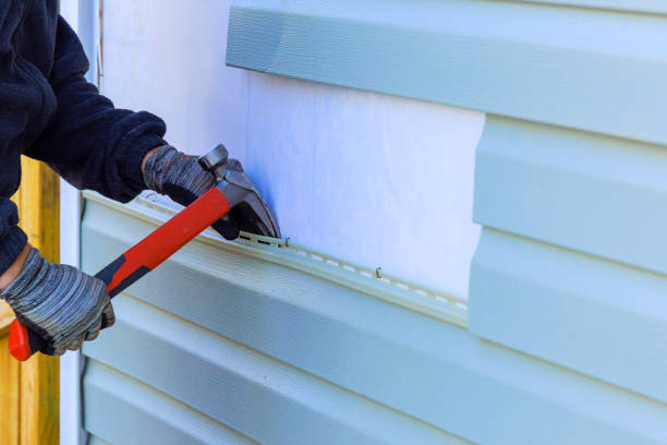 Reliable Emergency Siding Repair contractor in Windsor, NC by Squared Siding